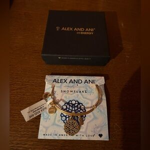 Alex and Ani 2016 Gold Snowflake Bracelet-NWT